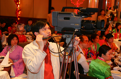 專業(yè)可靠的服務(wù) 深圳會(huì)議攝影攝像與網(wǎng)站設(shè)計(jì)的一站式解決方案